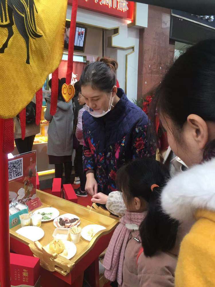 引力播