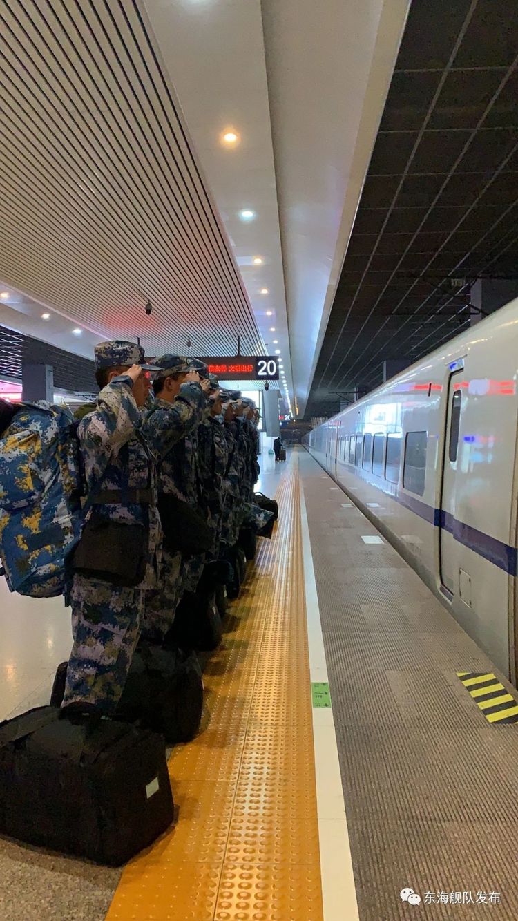 引力播