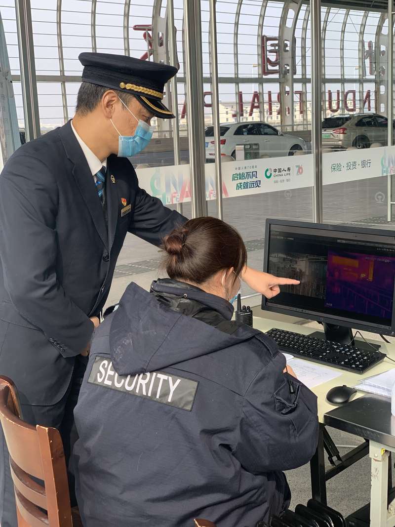 引力播