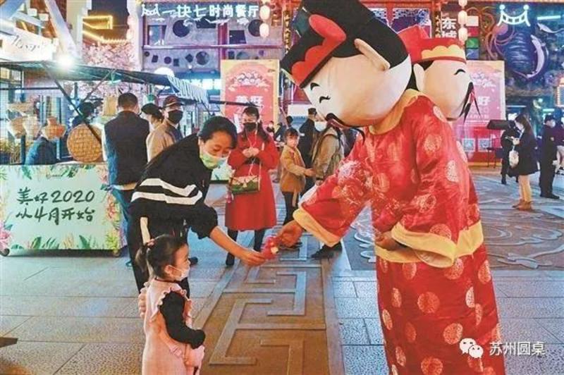 引力播