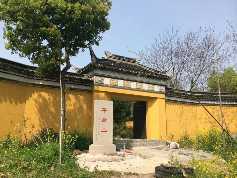 引力播